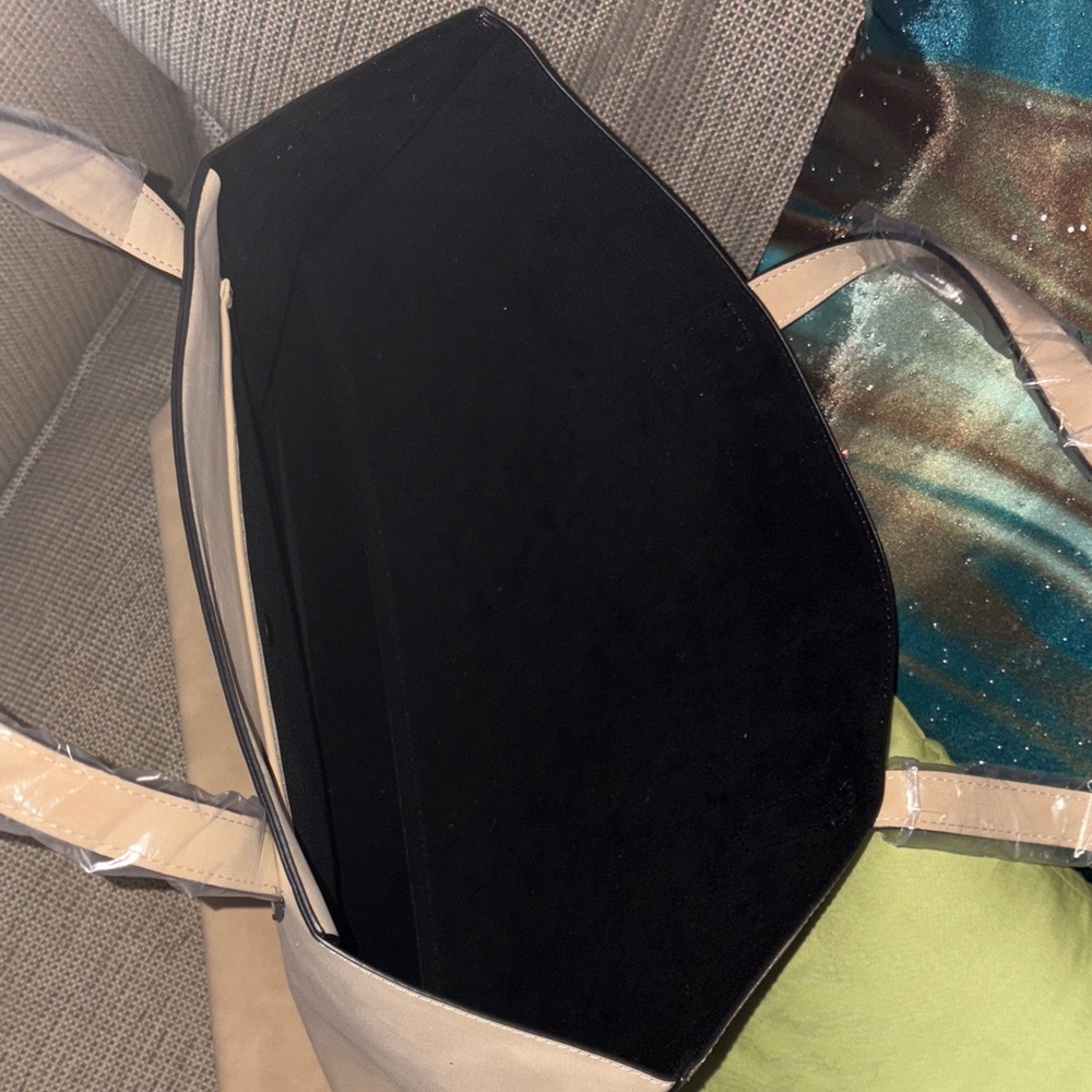 NWT K. Carroll Tan Tote Bag - Picture 2 of 9